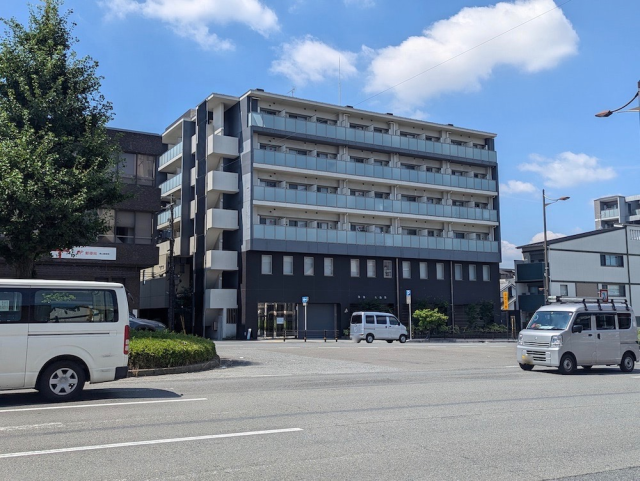 京都東山ビル: アクセス便利な事務...