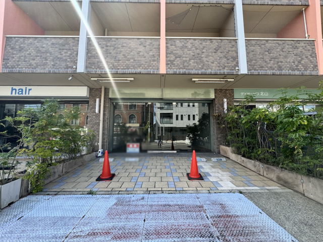 北山駅徒歩圏内の居抜き物件（花屋）